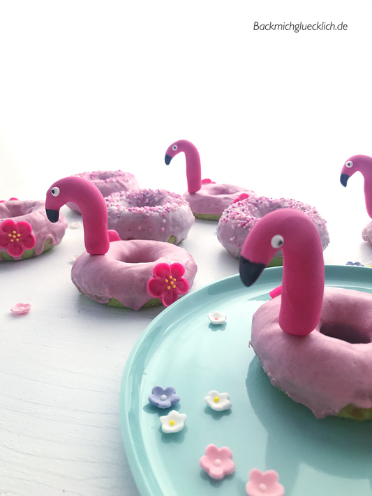 Flamingo Donuts  ( Flamingo Flamingo Flamingo )