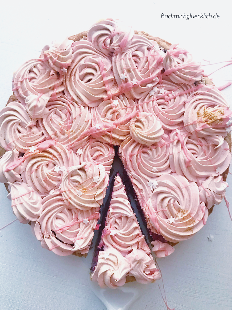 Baiser Kokos Granatapfelkuchen