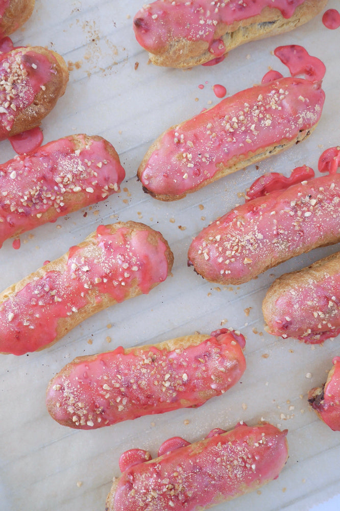 Eclair mit Schokoladenfüllung