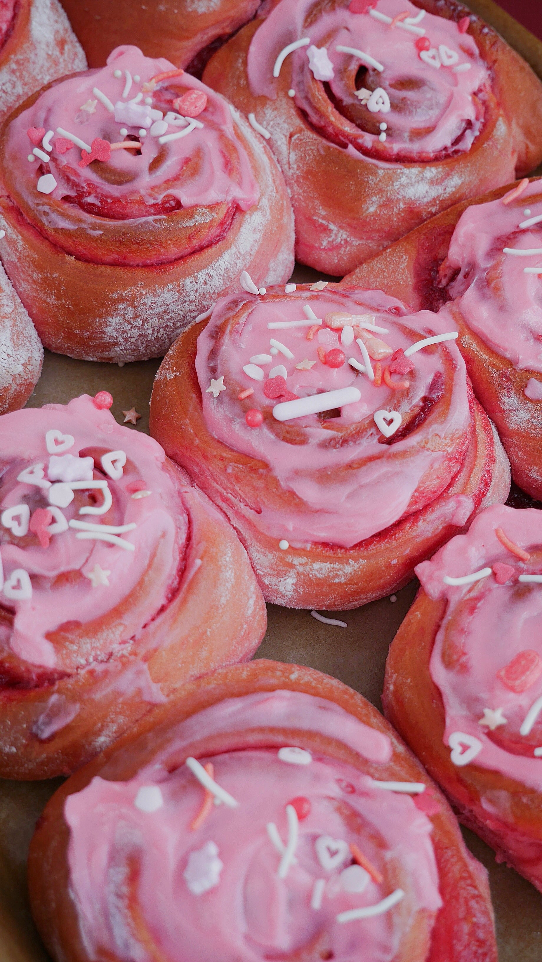 Himbeer Zimtrollen im Valentine Look – Backmichgluecklich Atelier Himbeer Zimtrollen im Valentine Look – Backmichgluecklich Atelier