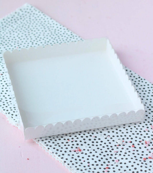 Keksbox Cookie Schachtel mit transparentem Deckel - 12,3 x 12,3 x 2,5 cm - Der Backmichgluecklich Online Shop