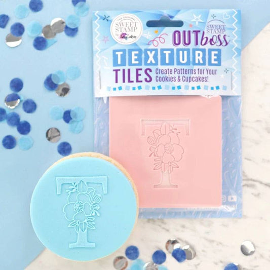 Letter T Outboss Cookie Stamp by AmyCakes Sweet Stamp - Der Backmichgluecklich Online Shop