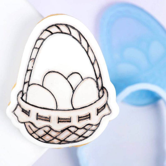 Stamp n cut Easter egg basket by Sweet Stamp - Der Backmichgluecklich Online Shop